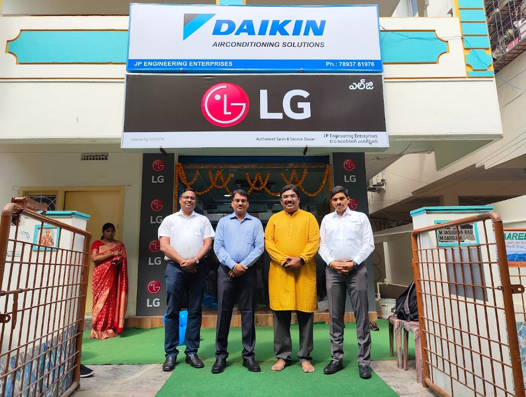 With the Heads of Daikin, LG & Haier